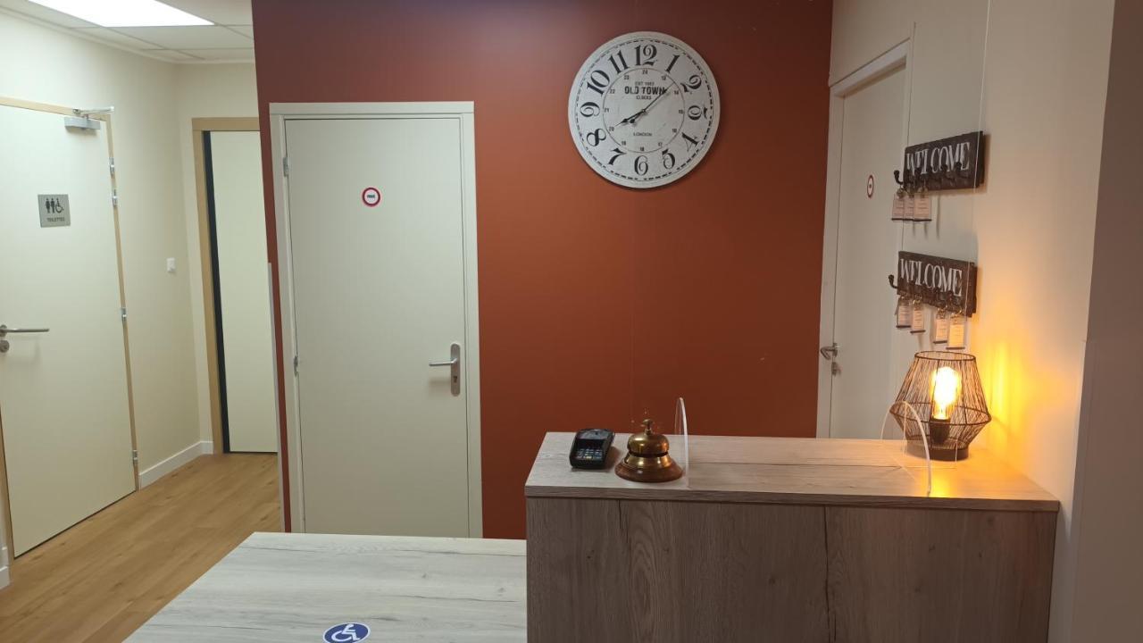 Le Petit Logis Hotel Beaumont-en-Véron Kültér fotó