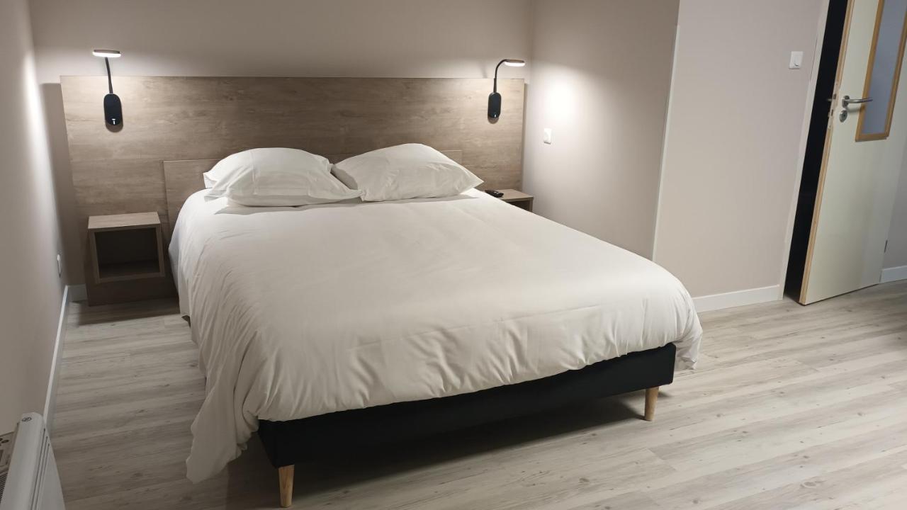 Le Petit Logis Hotel Beaumont-en-Véron Kültér fotó