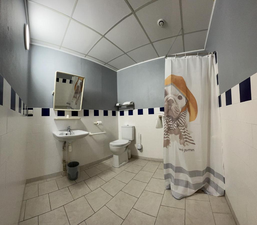 Le Petit Logis Hotel Beaumont-en-Véron Kültér fotó