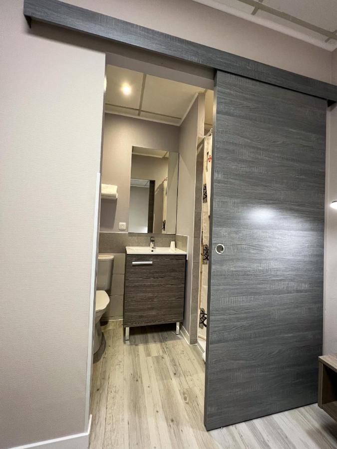 Le Petit Logis Hotel Beaumont-en-Véron Kültér fotó