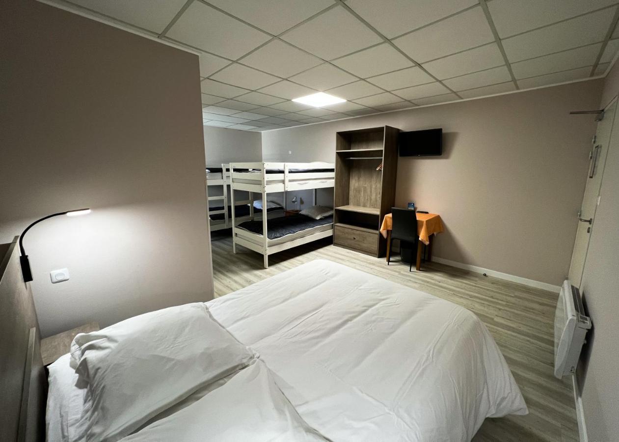 Le Petit Logis Hotel Beaumont-en-Véron Kültér fotó