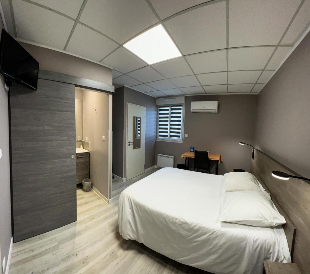 Le Petit Logis Hotel Beaumont-en-Véron Kültér fotó