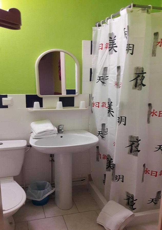 Le Petit Logis Hotel Beaumont-en-Véron Kültér fotó